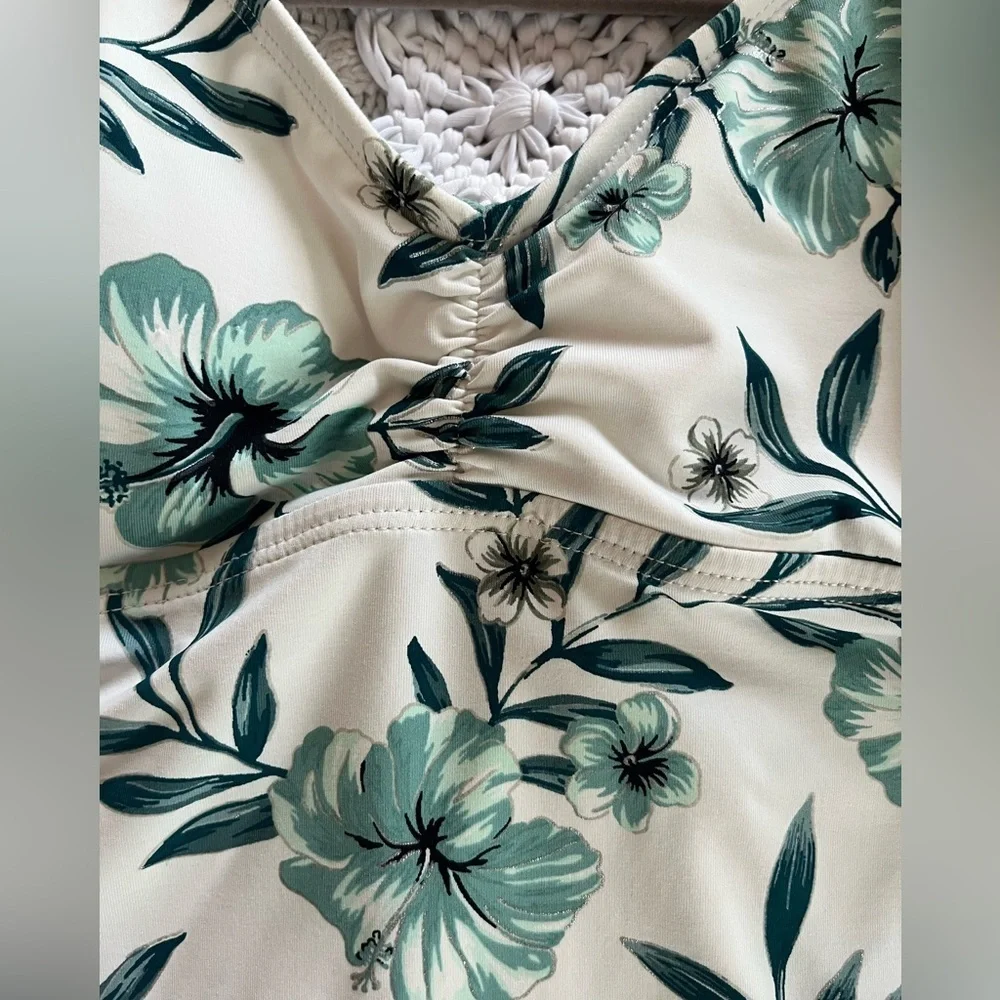 Ambrielle brand White & green Floral Tankini with knit braided straps size S - Picture 11 of 13